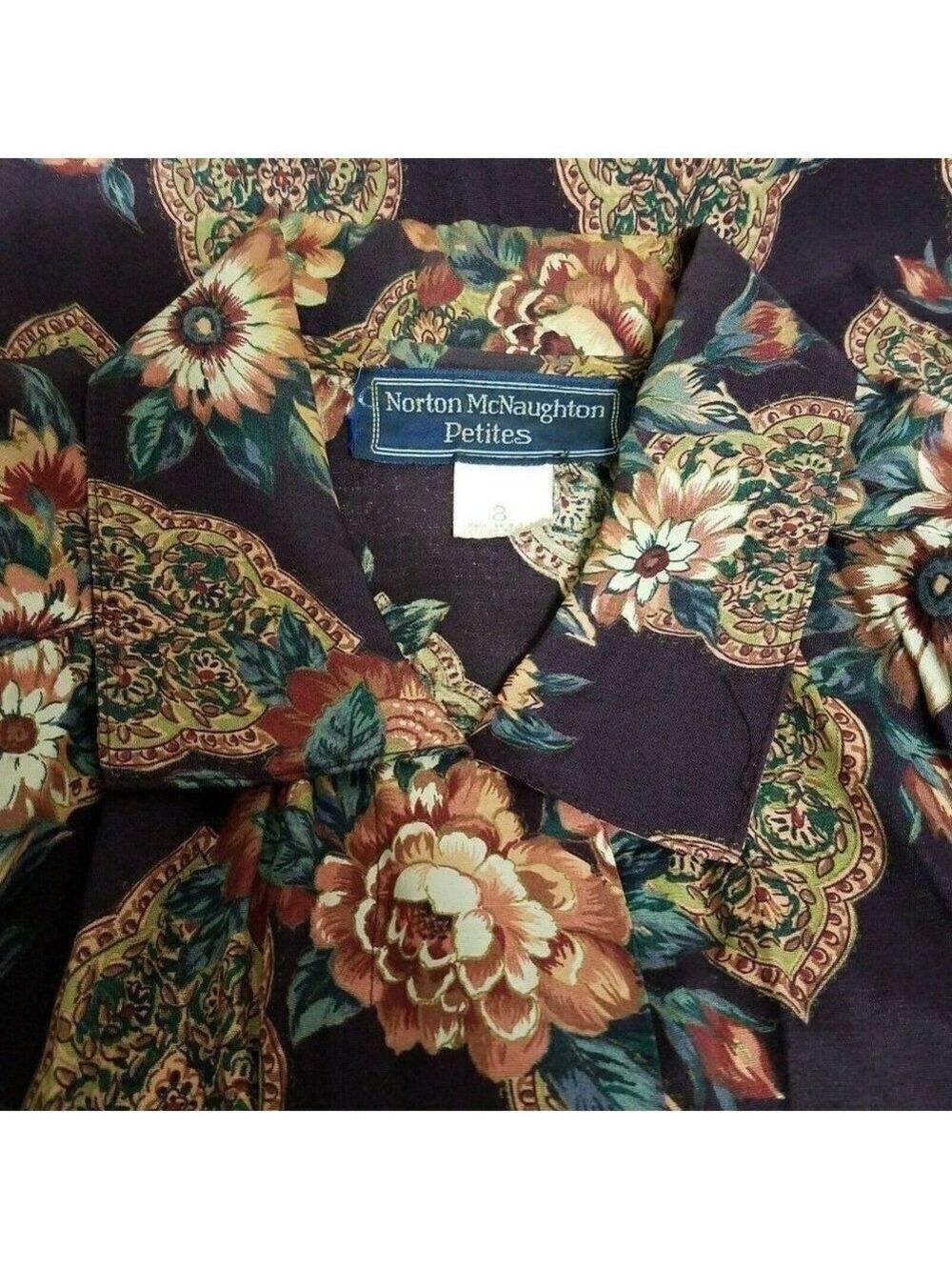 VINTAGE Norton McNaughton Pleated Skirt And Blouse With Floral Design 8P Petite - Picture 10 of 11